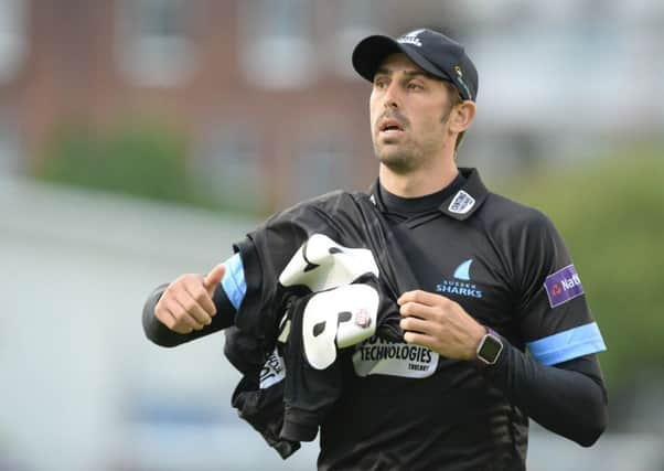 David Wiese. Sussex Sharks v Kent Spitfires. Picture by Phil Westlake SUS-161206-125932001