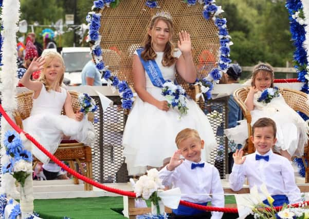 DM16136414a.jpg Ashington Carnival. Photo by Derek Martin SUS-160822-092949008