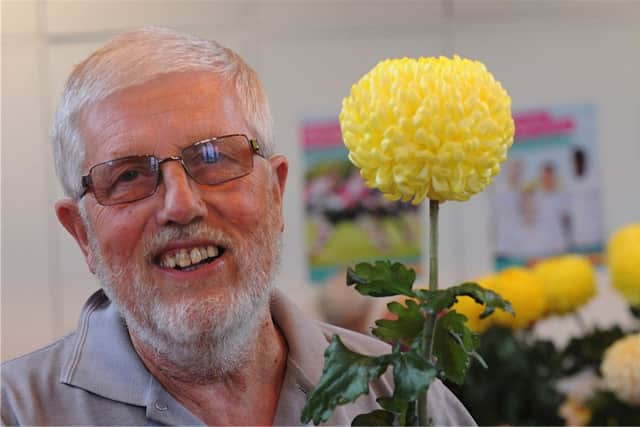 Bruce Button with his prize winning-bloom