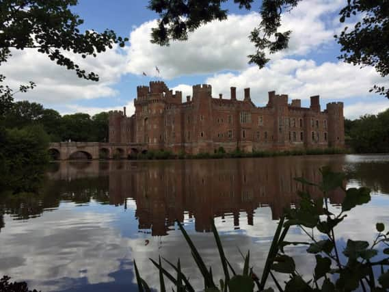 Herstmonceux Castle SUS-160112-100612001