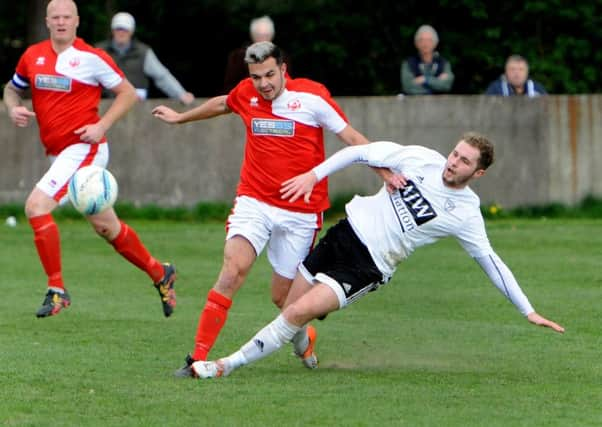 Loxwood v Arundel FC. 01-04-17. Pic Steve Robards  SR1706349 SUS-170304-113822001