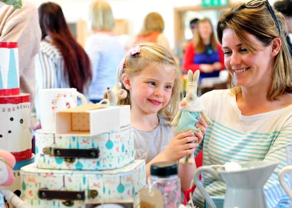 Zoe Bassett with her daughter Sophia, five Picture by Kate Shemilt ks170820-5