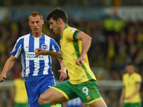 Steve Sidwell in action at Norwich. Picture by Phil Westlake (PW Sporting Photography)