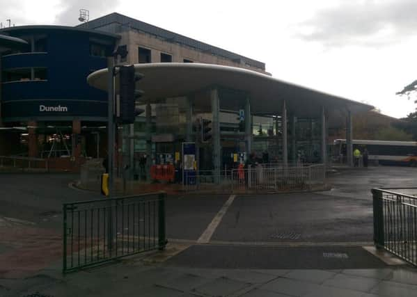 Horsham Bus Station SUS-171201-171641001