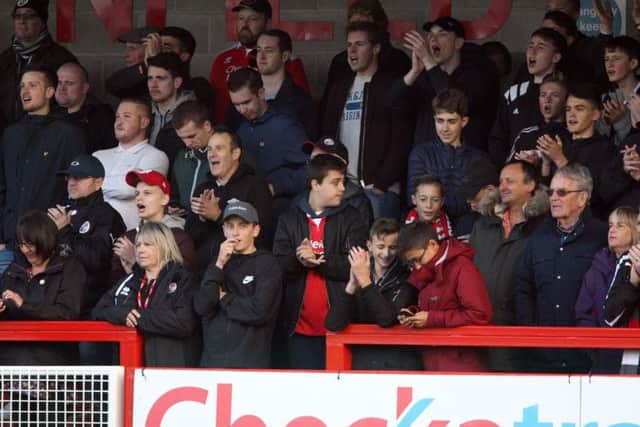 DM17103093a.jpg Football: Crawley FC v Luton. Photo by Derek Martin Photography. SUS-171021-185252008